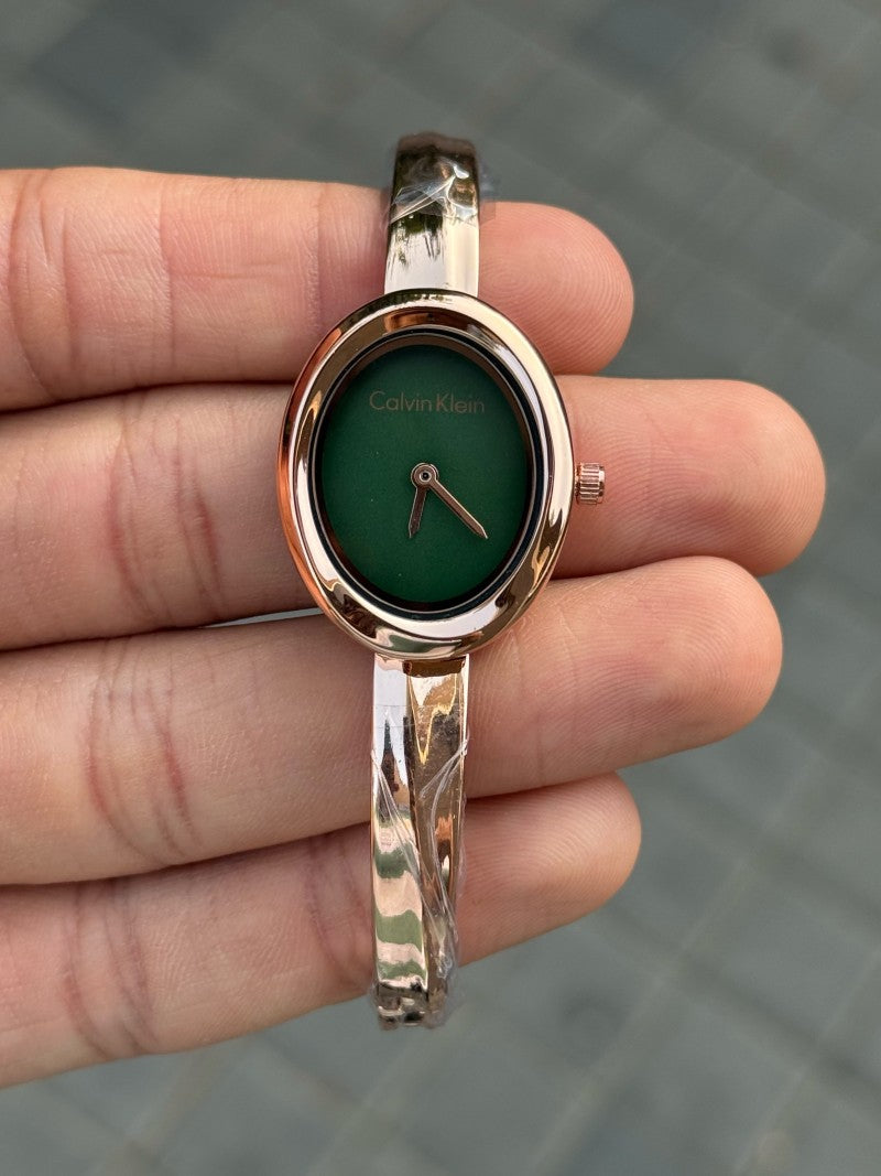 Calvin Klei n Oval Twisted Bezel Women Rose Green Main image