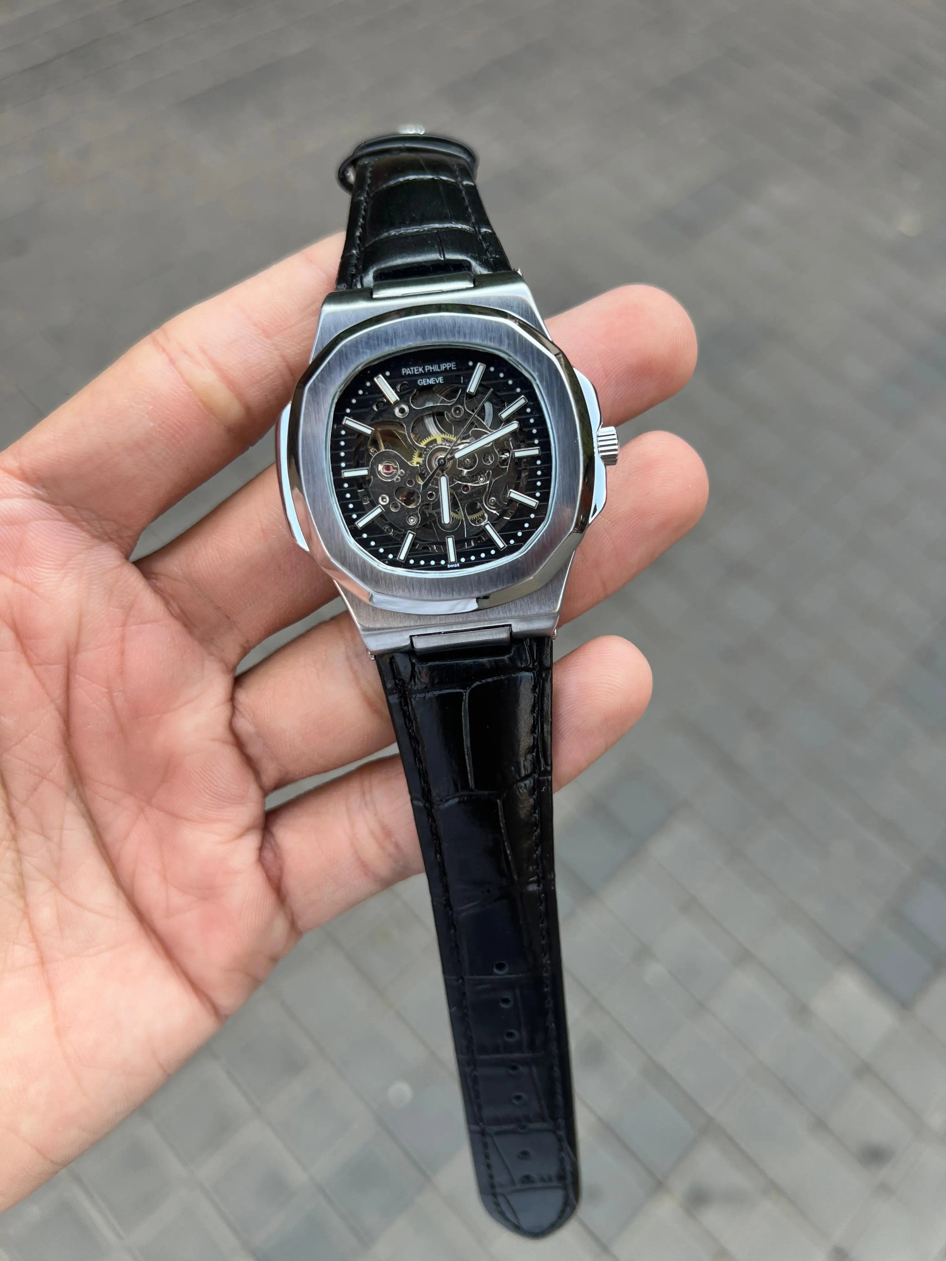 Pate k Phillipe Nautilus Leather Automatic ✓ Secondary image