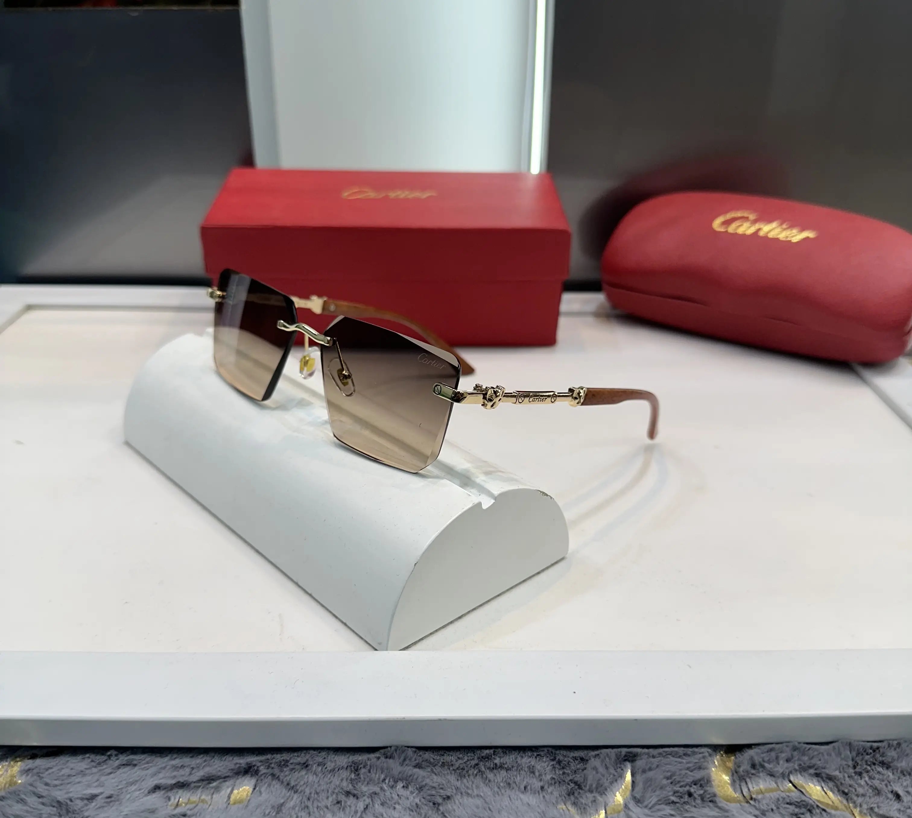 Cartie r Gold Green Premium Shades 034