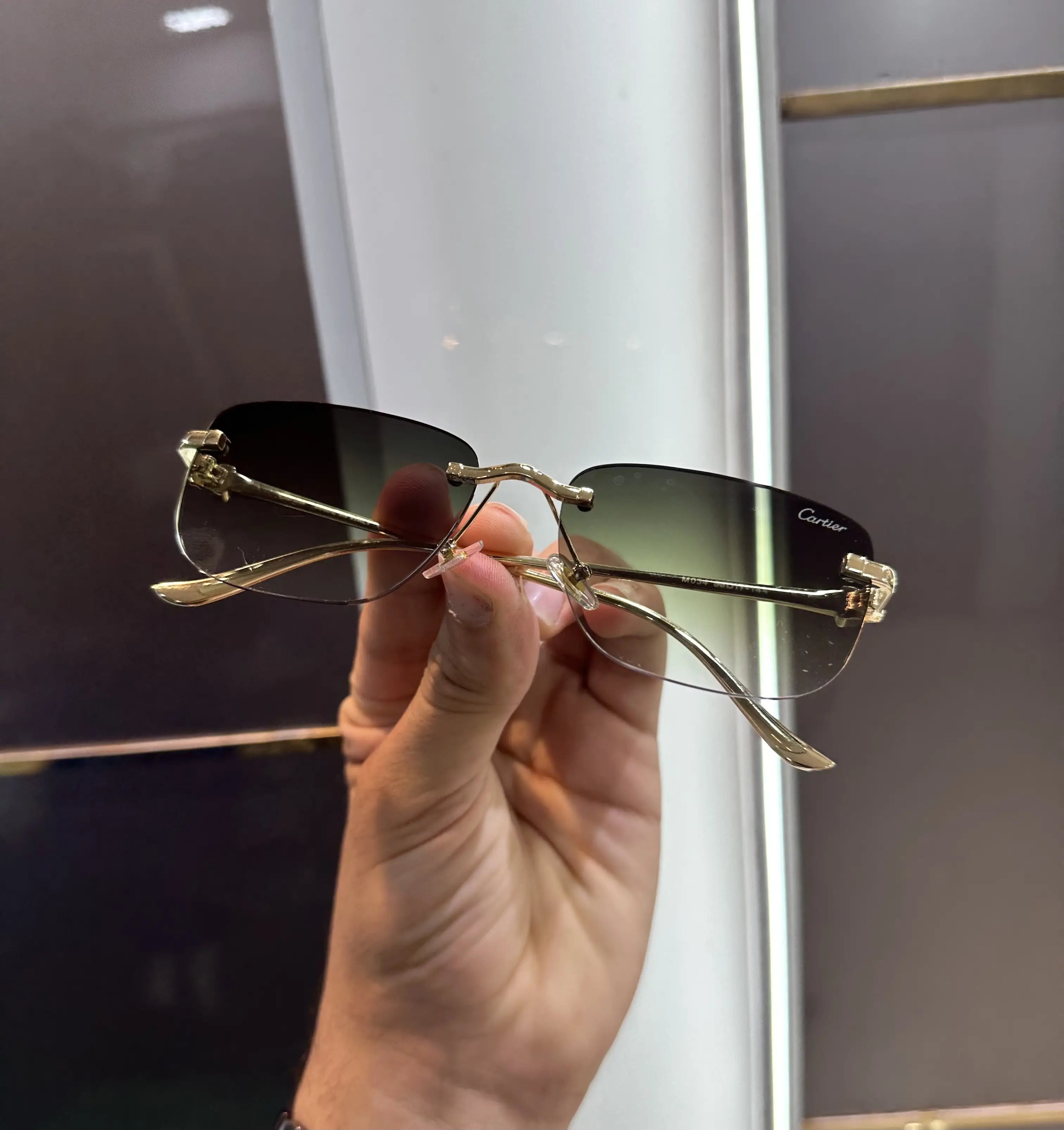 Cartie r Gold Green Premium Shades 034 Secondary image