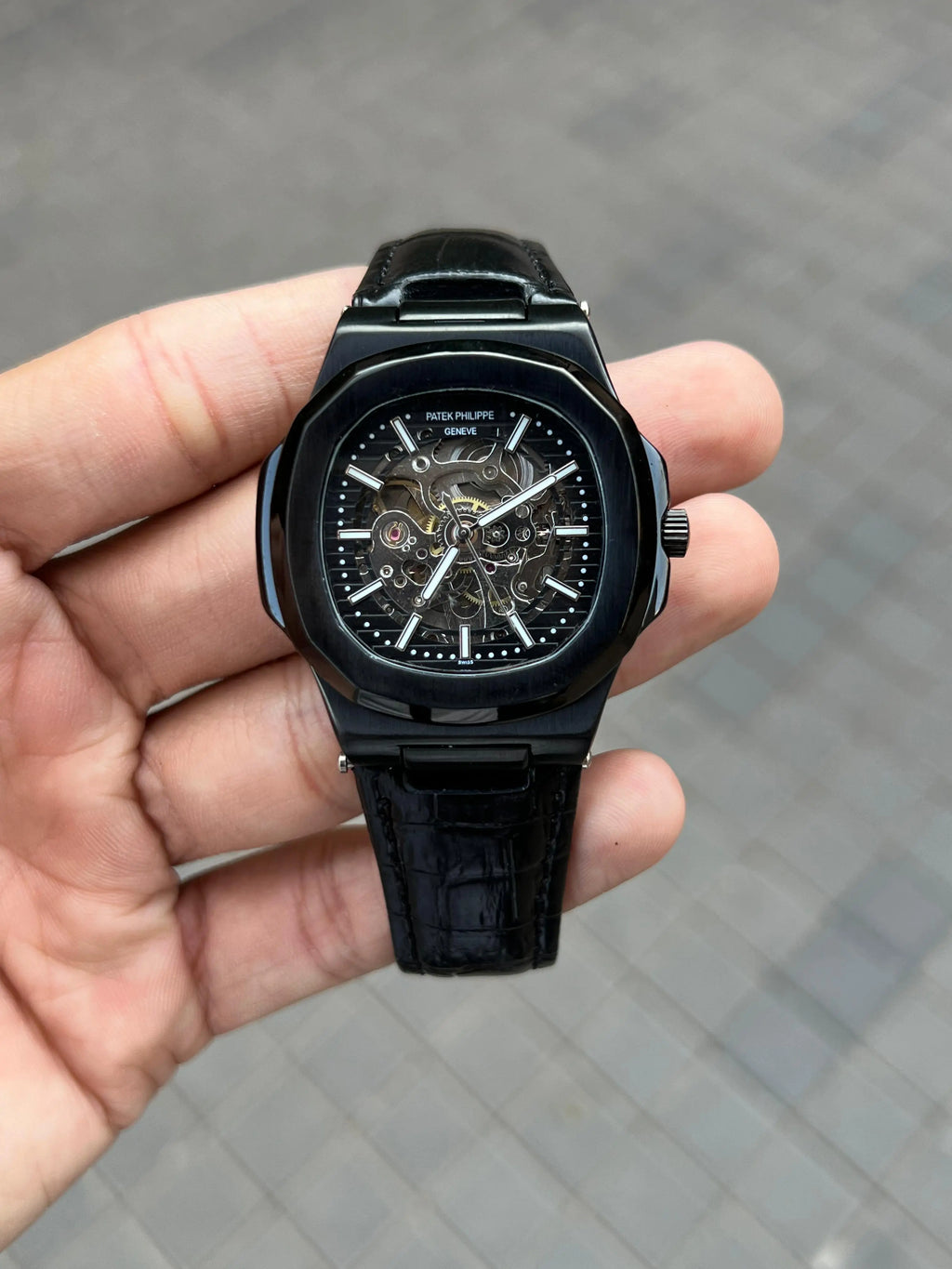 Pate k Phillipe Nautilus Leather Automatic ✓
