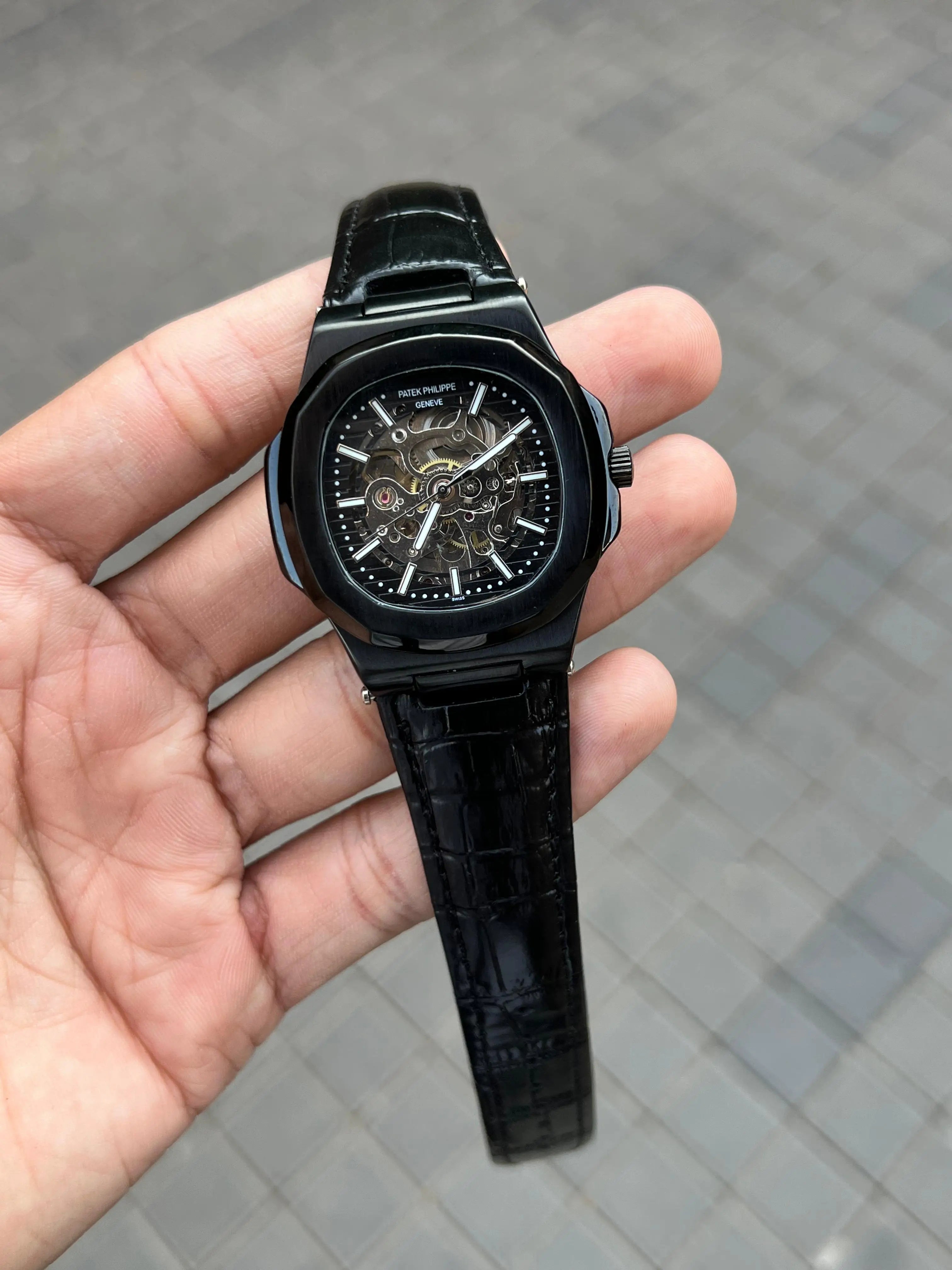 Pate k Phillipe Nautilus Leather Automatic ✓ Main image
