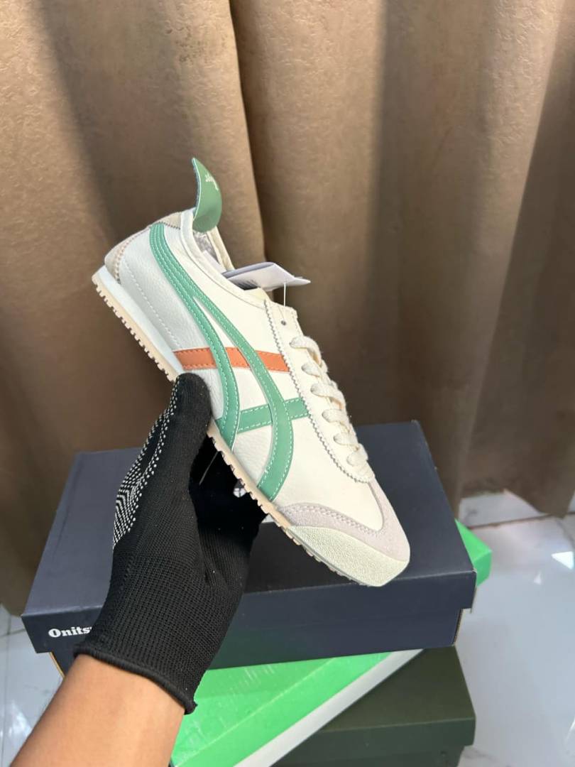 Tiger Cream Green Red Main image