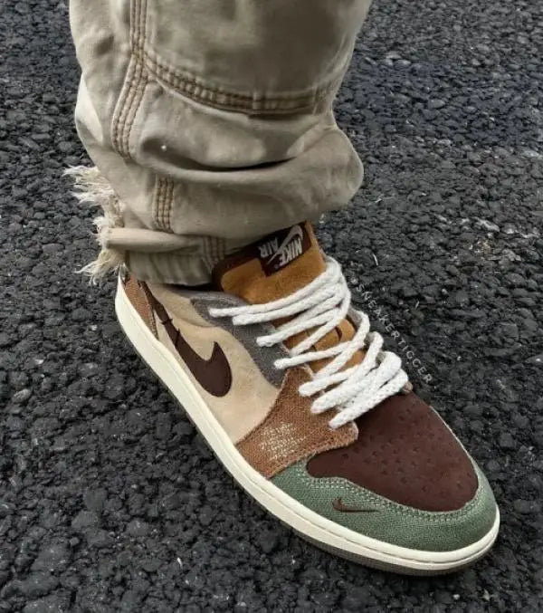 Nik e JORDAN 1 RETRO LOW OG ZION WILLIAMSON Suede Quality Secondary image