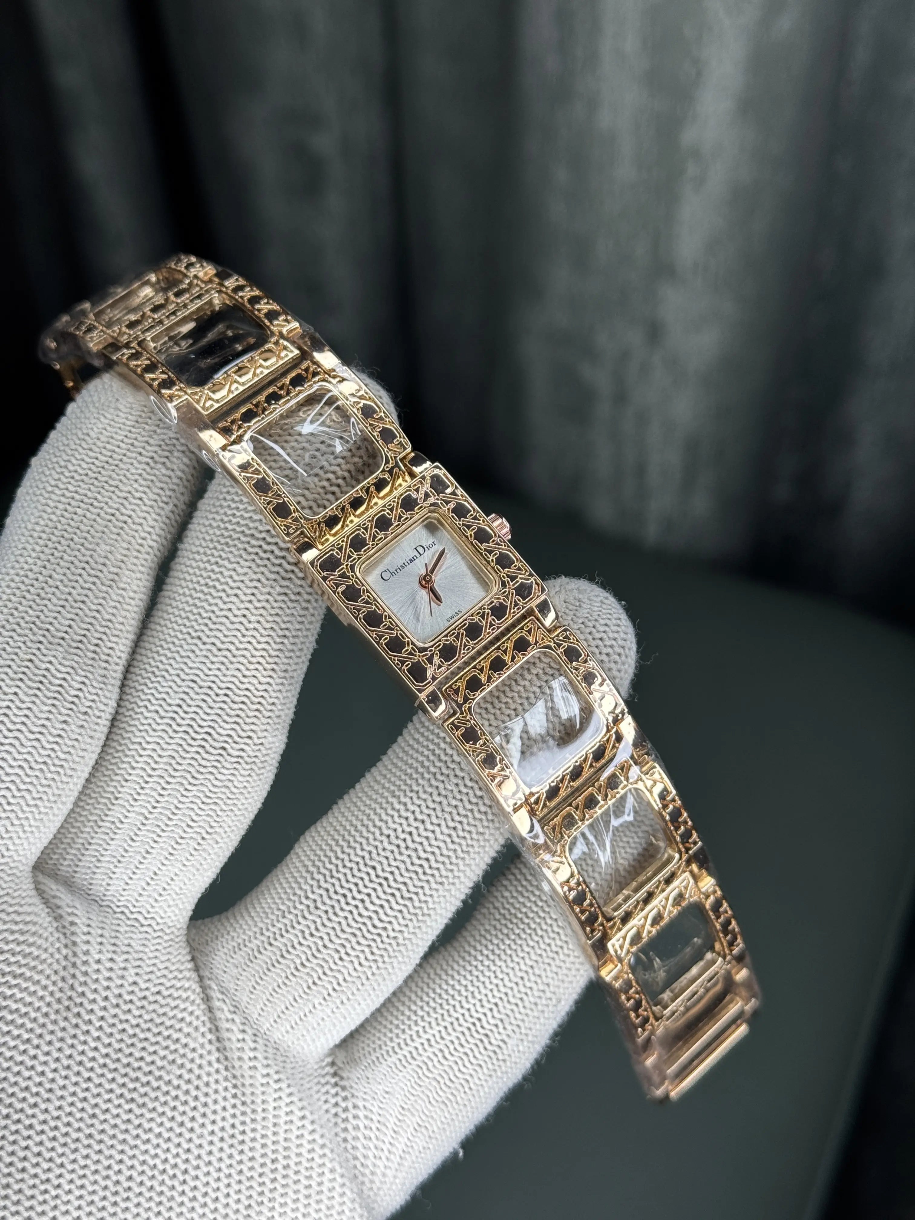 Dio r Copper White Bracelet Premium Ladies Watch