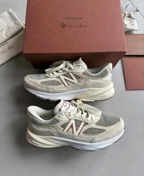 New balanc e 990 Beige Loro Piana Suede Quality With Accessories Main image