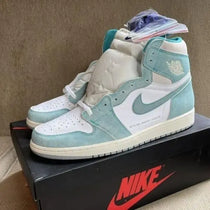 Nik_e Jordan 1 Retro High Turbo Green Surplus Semi UA