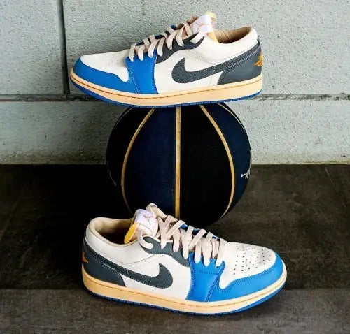 Nik_e Jordan 1 Low Vintage UNC Grey Suede Secondary image