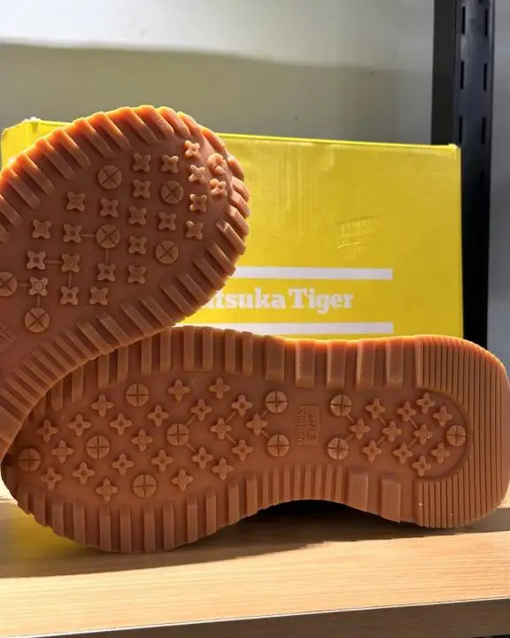 Onitsuka Tiger Moage CO Cream Black Secondary image