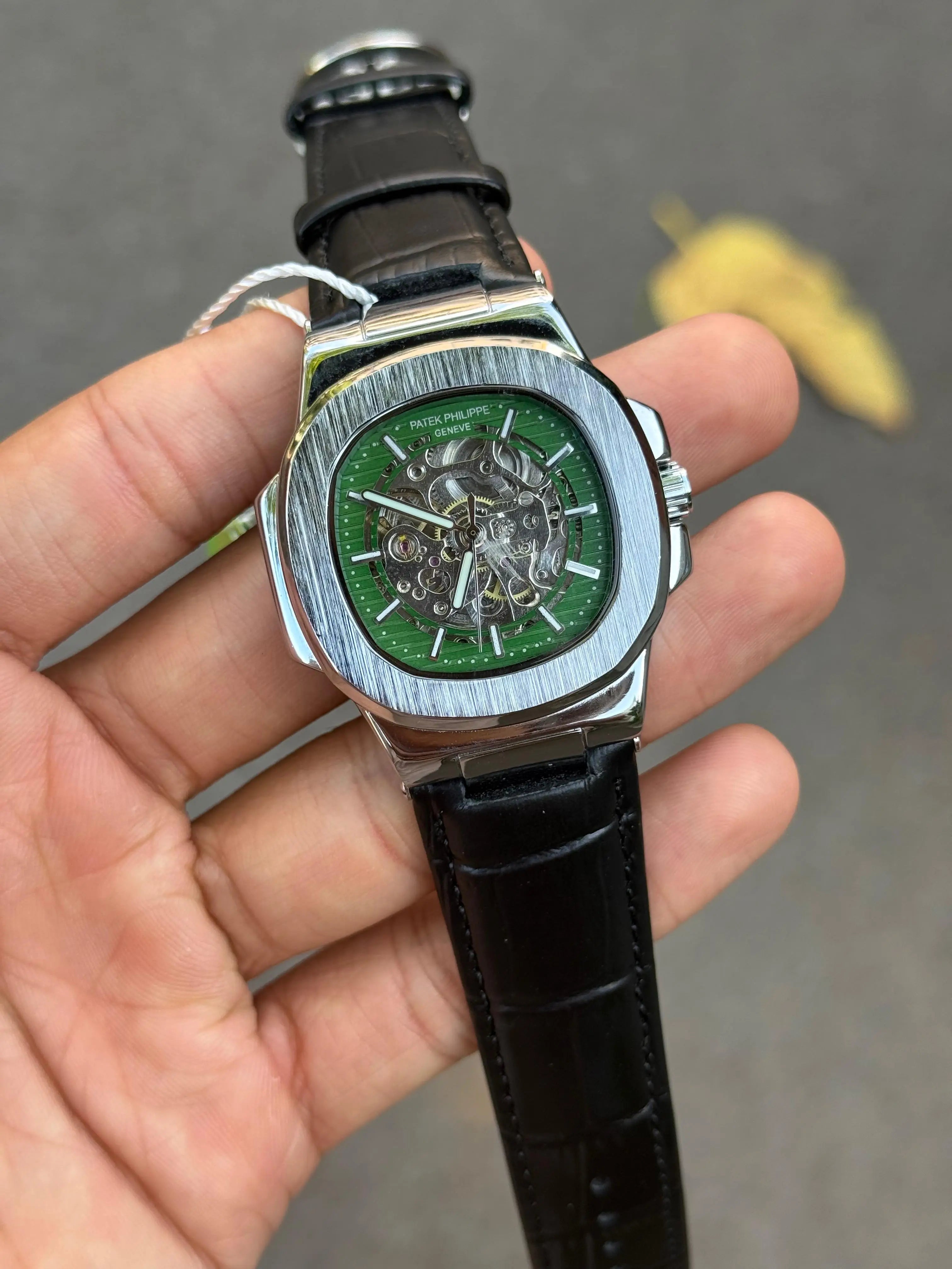 Pate k Phillipe Nautilus Leather Automatic Secondary image