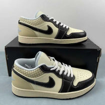 Air Jordan 1 Low SE Coconut Milk Black Muslin