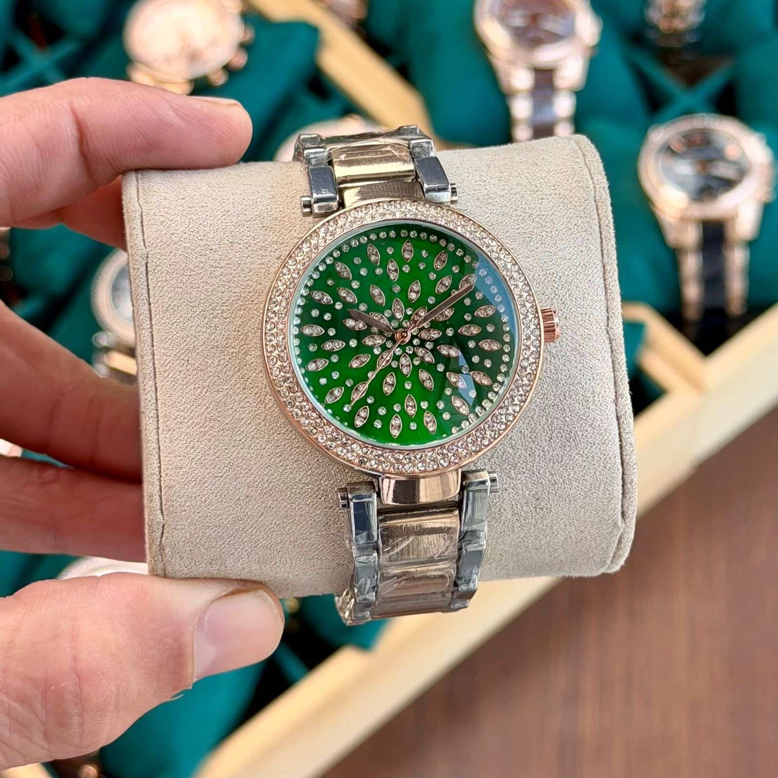 MICHAELKORS_LADIES_ROSE-TT-GREEN Secondary image