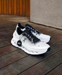 ON CLOUD Running TILT 2 0 BLACK IVORY HP