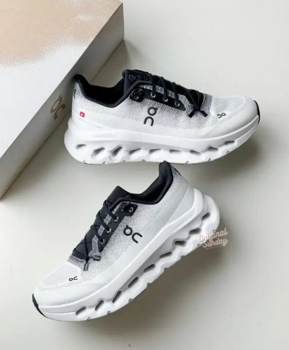 ON CLOUD Running TILT 2 0 BLACK IVORY HP Main image