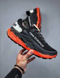 New BALANC_E FRESH FOAM X MORE TRAIL BLACK