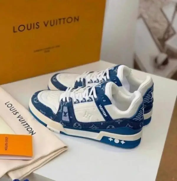 Loui s Vuitton LV Monogram Trainer Blue White with Accessories