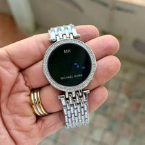 MICHAELKORS_DIGITAL_SILVER-BLACK