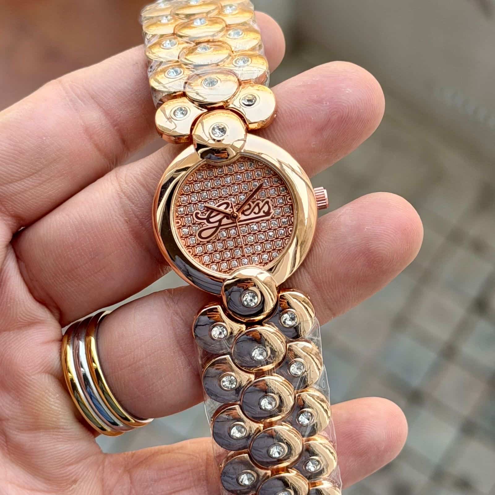 GUEsS_LADIES_DAIMOND