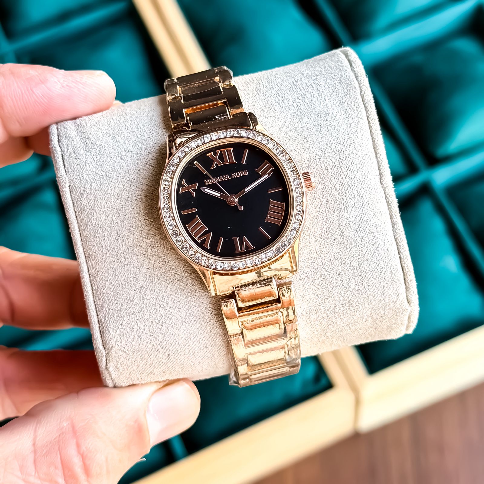 MICHAEL_KORS_LADIES_ROSEGOLD-BLACK Secondary image
