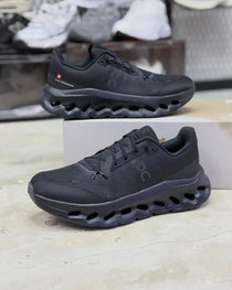 ON Cloud Running tilt Black Eclipse