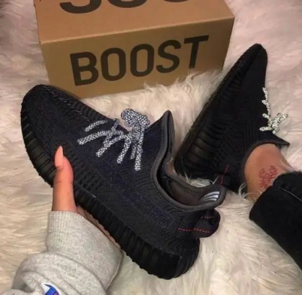 Adida_s Yeezy Boost 350 V2 Lace Reflective With Accessories Secondary image