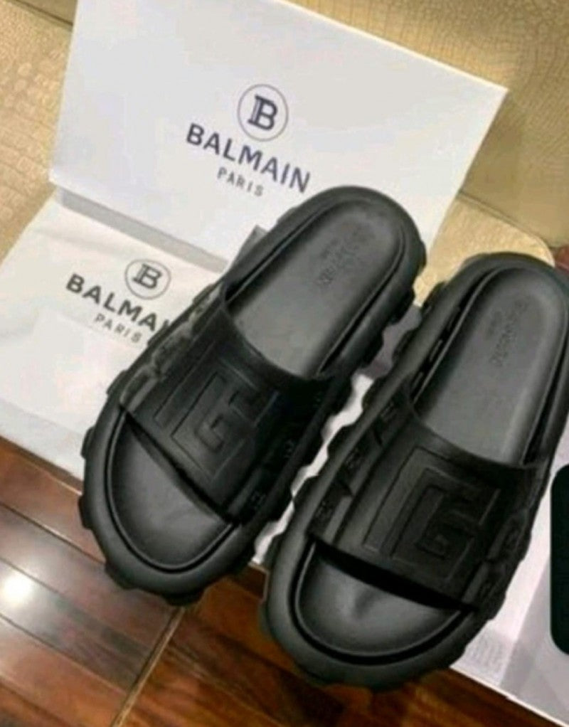BALMAI N EMBOSSED SLIDE OG BOX BLACK Main image