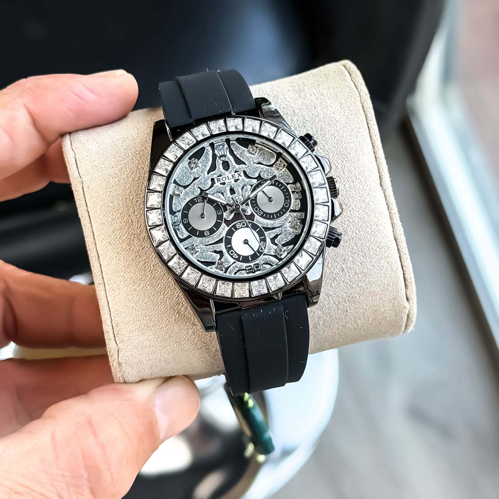 ROLEX_TIGER_SILVER Secondary image