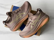 Asic s GEL NIMBUS 27 LUXE