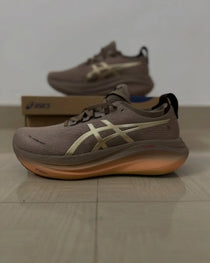Asic s GEL NIMBUS 27 LUXE