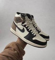 Nik_e Jordan Retro 1 Dark Mocha Surplus Semi Ua