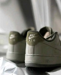 Nikee Airforce 1 low light army