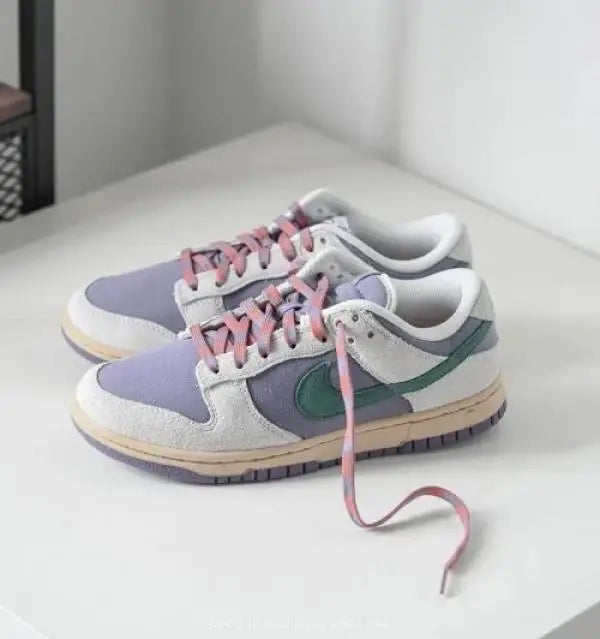 Nik_e Dunk Low Joker Secondary image