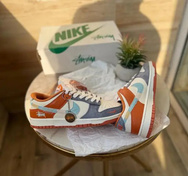 Nik_e SB DUNK STUSSY GREY ORANGE 2025 Suede Quality Secondary image