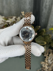 Swarovsk i Rose Gold Crystal Glass Premium Watch