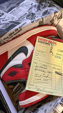 NIKE AIR JORDAN RETRO 1 LOST & FOUND WITH ALL ACCESSORIES 😍