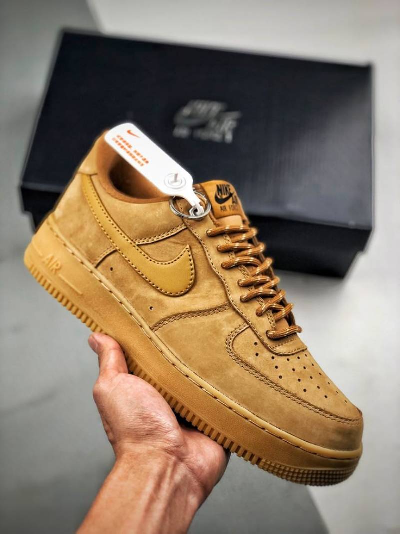AIRFORCE 1 0.7 LOW FLEX BROWN SEMI UA Main image