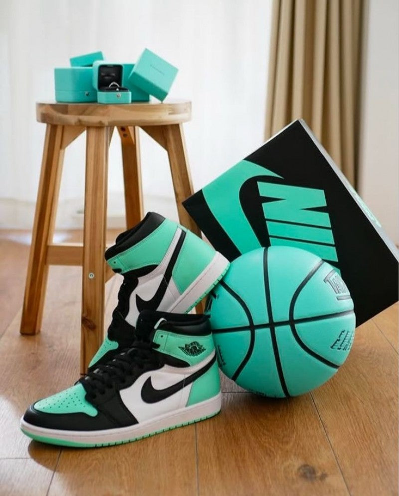 AIR JORDAN 1 HIGH OG GREEN GLOW Main image