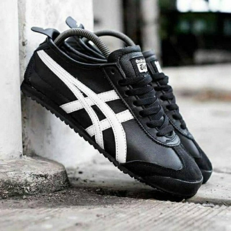 mexico 66 black leather quality