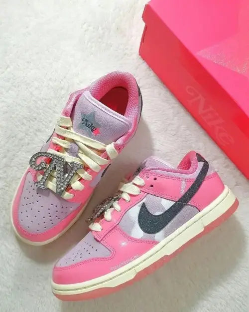 Nik_e Dunk Low LX Barbie women
