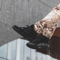 AIR JORDAN 4 BLACK CAT SEMI UA