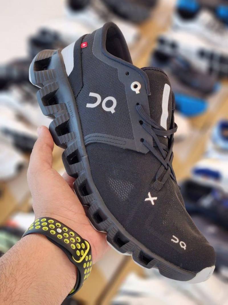 On Cloud X 3 trainer Black white Main image
