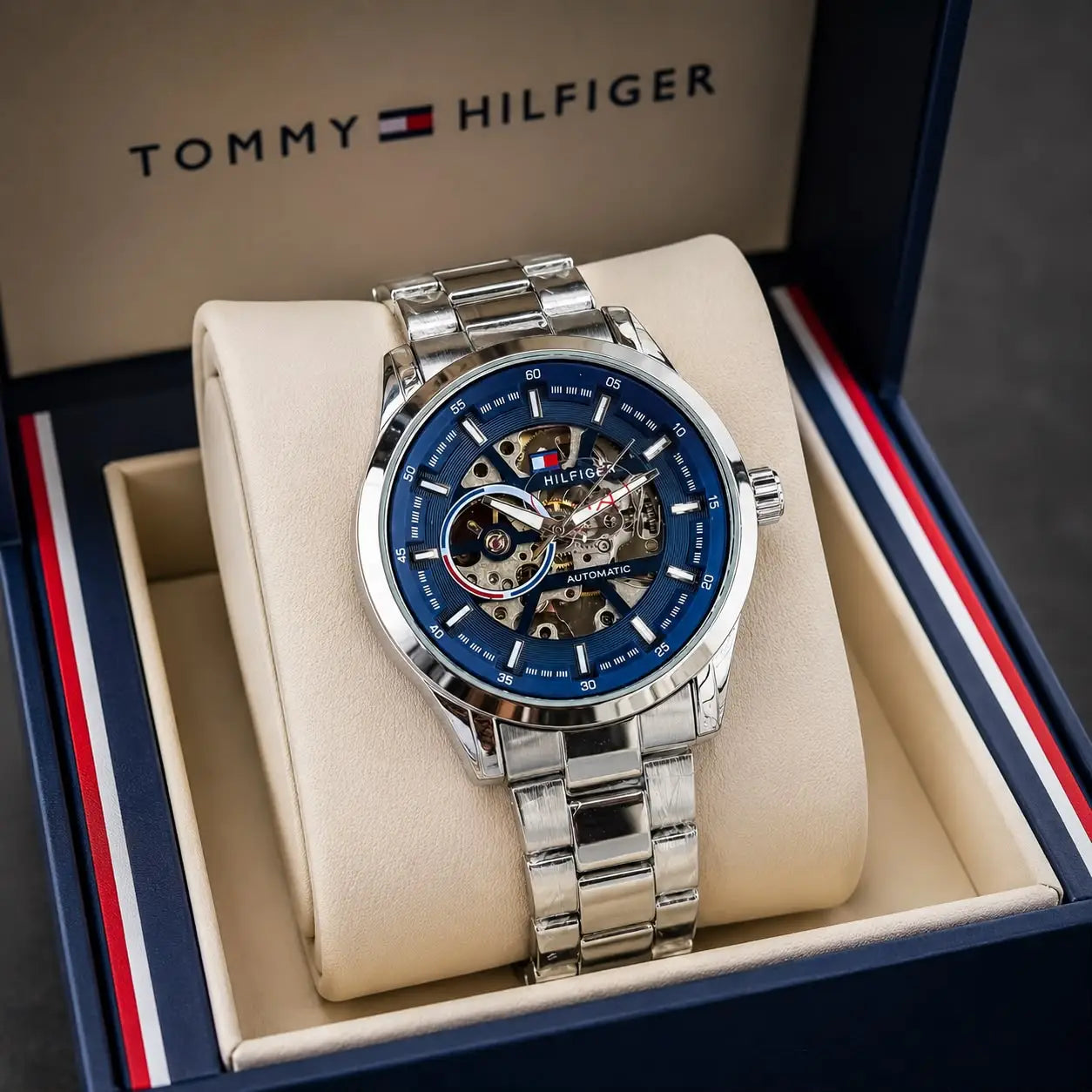 TOMMY_AUTO_SILVER_BLUE Secondary image