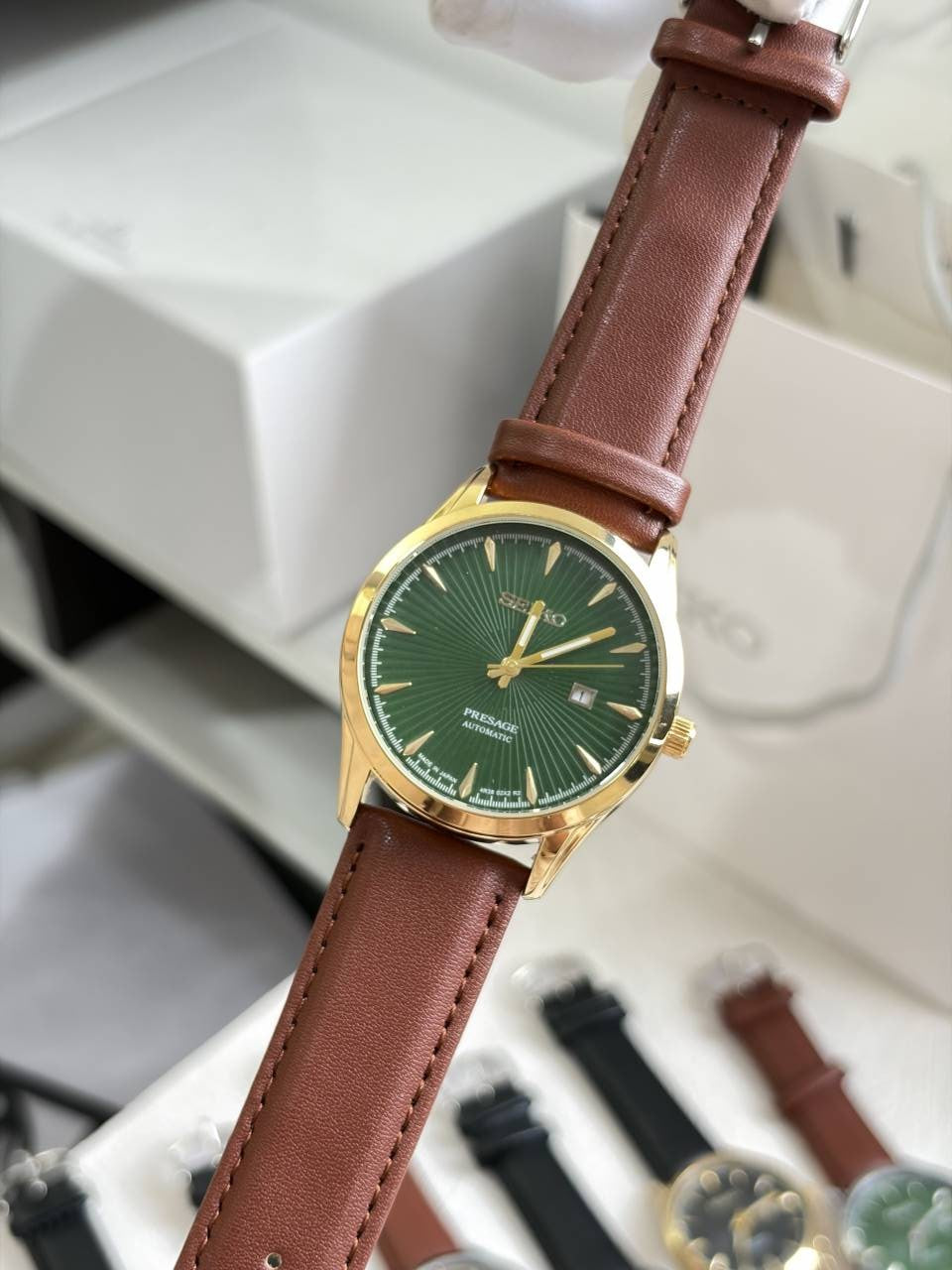 SEIK O PRESAGE LEATHER QUARTZ 933 Secondary image
